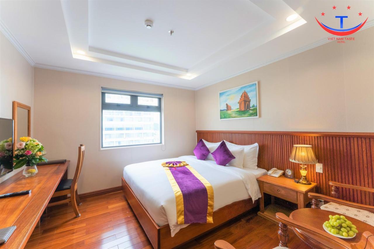 Vietnam Taste Hotel Quy Nhon - Beachfront Екстер'єр фото